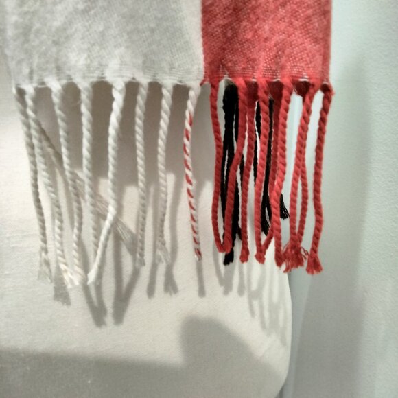 Cashmink Winter Scarf from German company, V. Fraas, NWOT - Picture 5 of 10